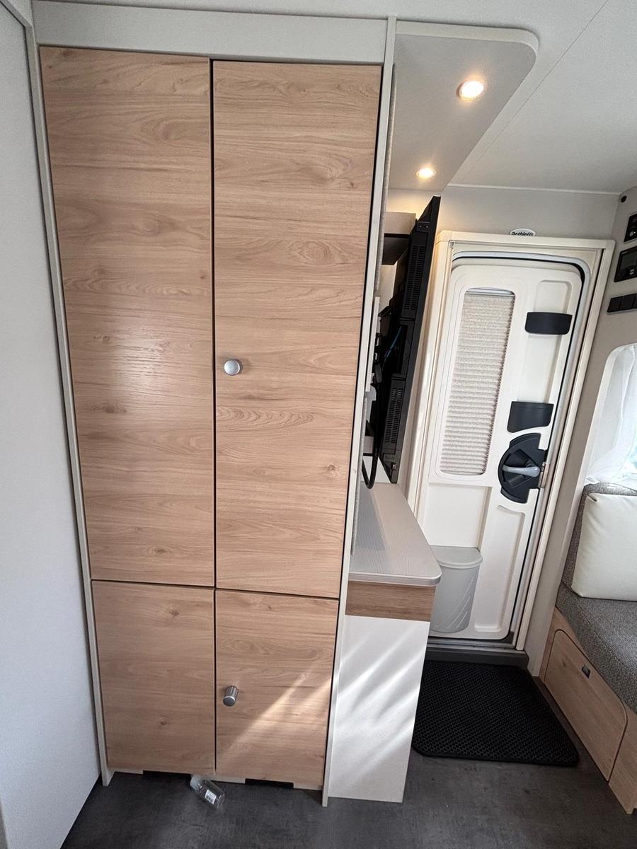 Dethleffs 730 FKR Nomad Dethleffs 730 FKR Nomad