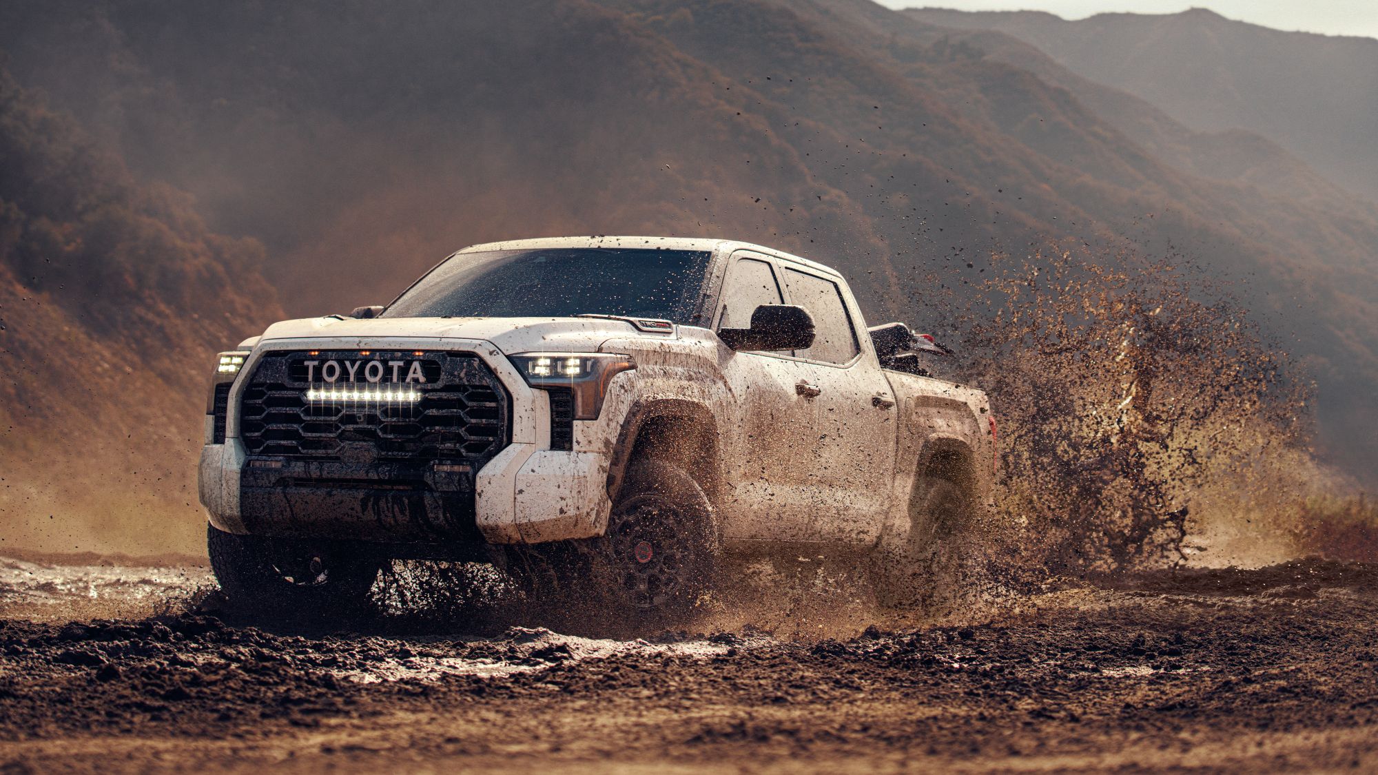 Тягач Toyota Tundra, обзор серии | Фото, цены, технические характеристики —  Дом в дорогу